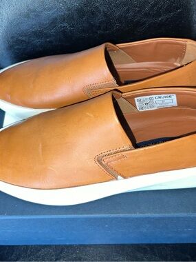 Wolf & Shepherd Women’s CRUISE Slip-On